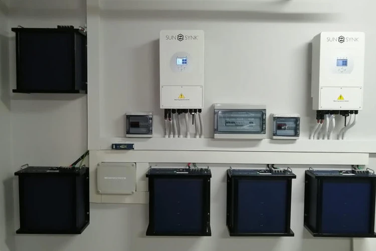 Solar System with inverters and batteries